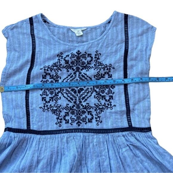 Caslon Top Sleeveless Blue Cotton Cross Stitch Keyhole Peep Holes Size XS Petite - Picture 5 of 9